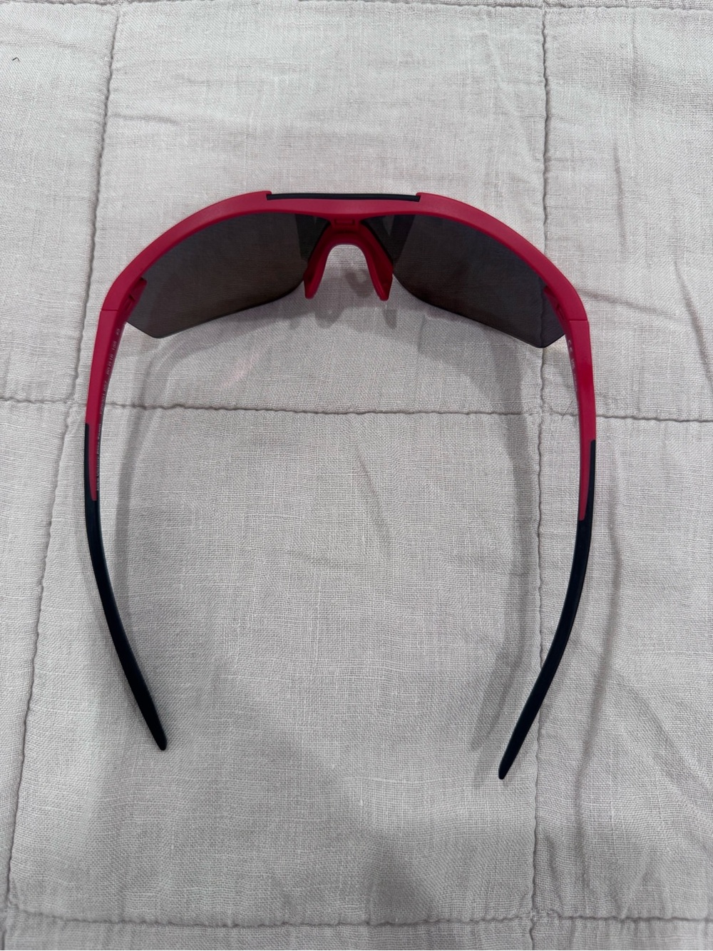 Nike Victory Elite Women's Red Sunglasses - Picture 6 of 6